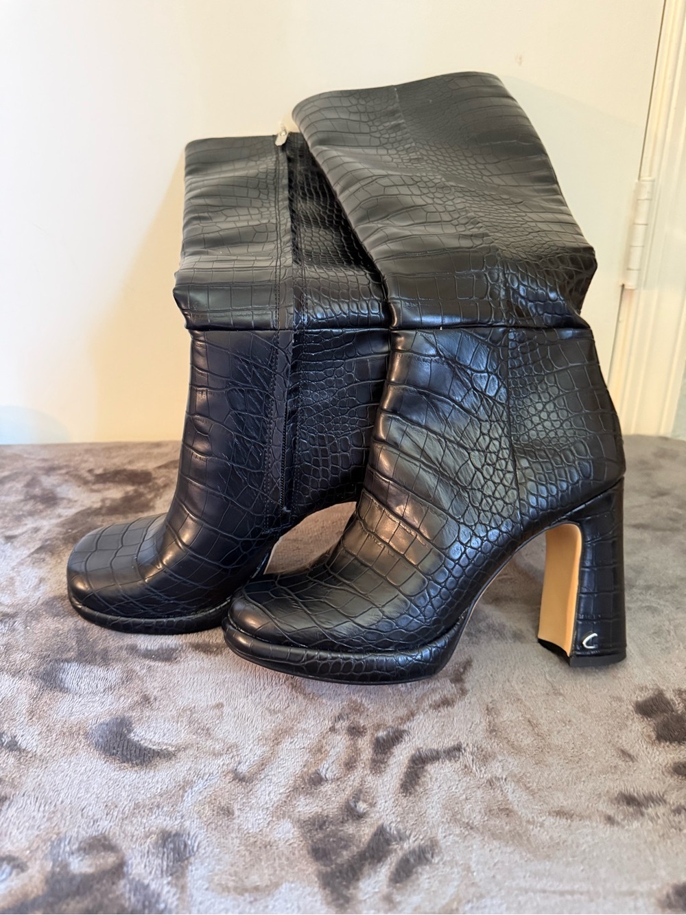 Circus by Sam Edelman Black Croc Embossed Platform Block Heel Boots - Picture 3 of 9